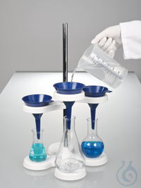 Detectable liquid funnel